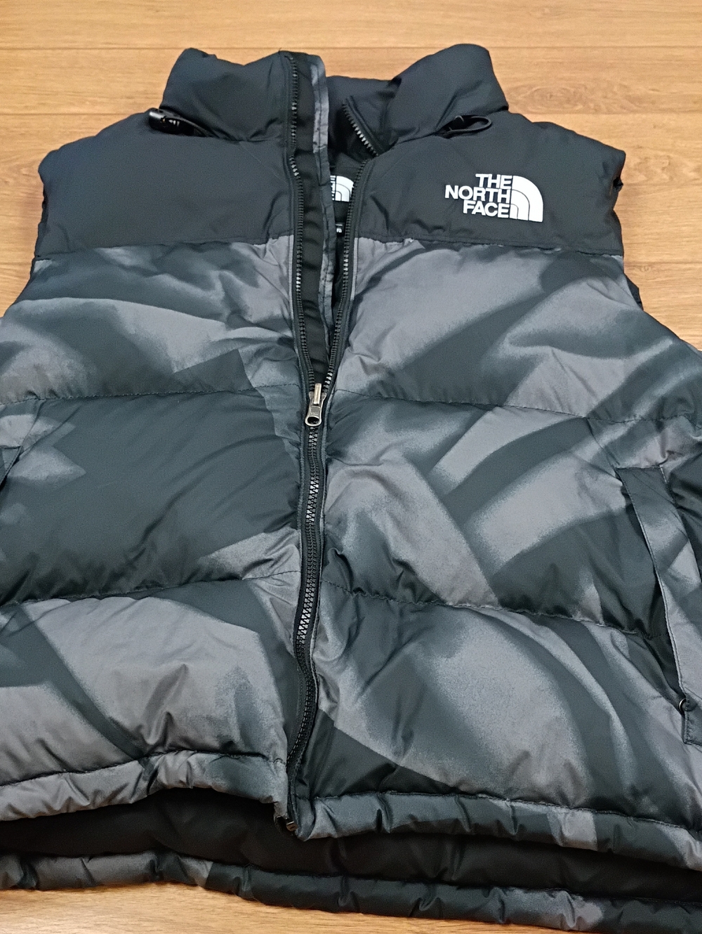 The North Face 700 Fill Down Puffer Vest Men's XL Black Gray Hooded Full Zip Jac